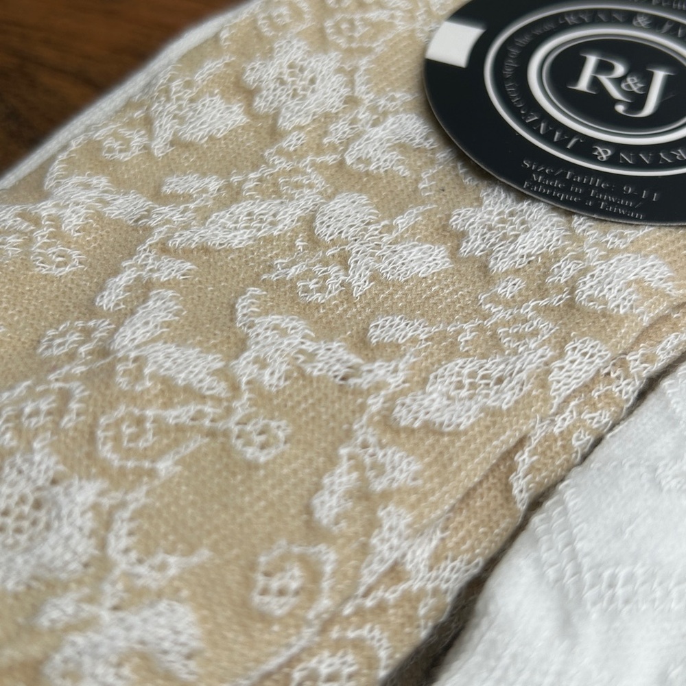 Vintage RJ Patterned Cream Beige Socks 3 Sets 6 Pairs Total Size 9-11 Women’s - Picture 3 of 7
